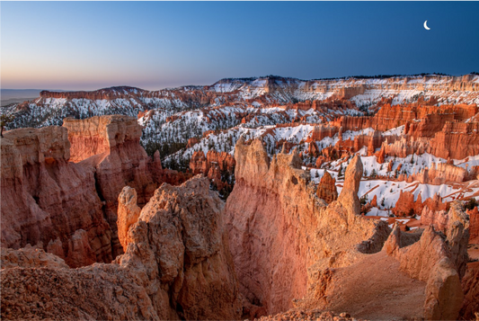 Moonrise Over Bryce Canyon